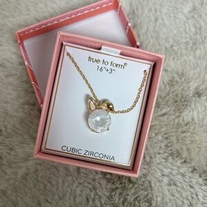 NWT True to Form necklace